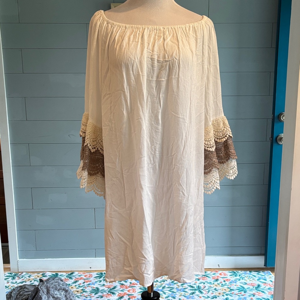 Umgee cream Off-Shoulder Dress with crochet sleeves‎